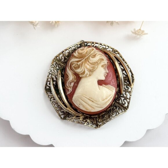 XL Dark Gold Toned Oval Carved Faux Cameo Vintage Pendant Bypass Frame - Picture 4 of 10